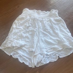 American Eagle White Flowy Shorts